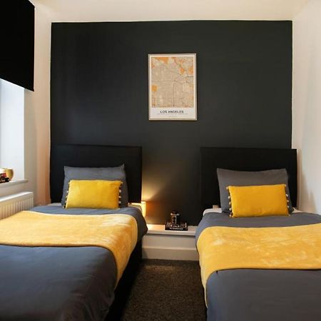 Spacious 2 Bedroom Apartments - 5 Mins From Qmc, Universities And City Centre! Nottingham Kültér fotó