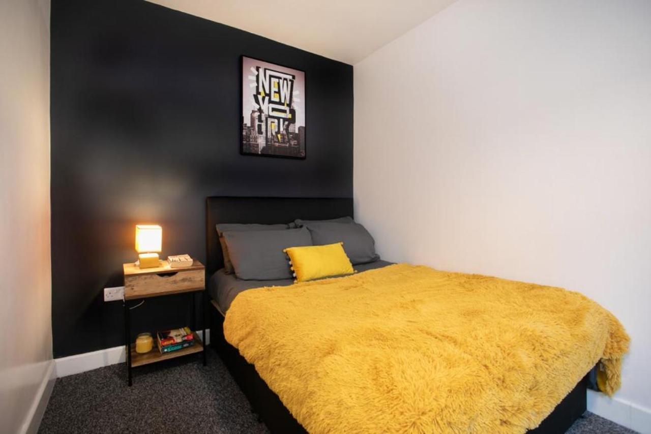 Spacious 2 Bedroom Apartments - 5 Mins From Qmc, Universities And City Centre! Nottingham Kültér fotó