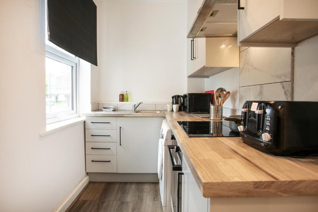 Spacious 2 Bedroom Apartments - 5 Mins From Qmc, Universities And City Centre! Nottingham Kültér fotó